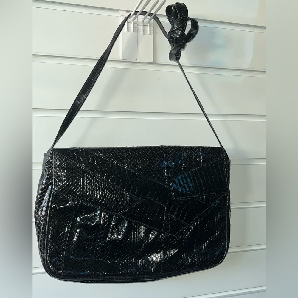 100% Eel Skin Purse